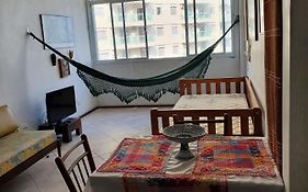 Pitangueiras 1 quarto c/garagem